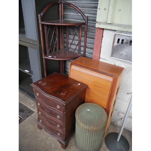 82 - LOT OF OCCASIONAL FURNITURE