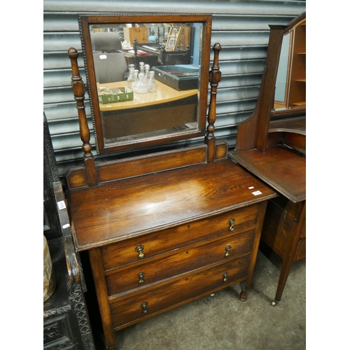 178 - OAK DRESSING TABLE