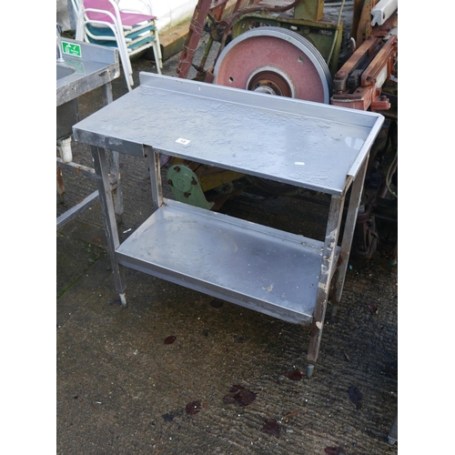 19 - STAINLESS STEEL TABLE