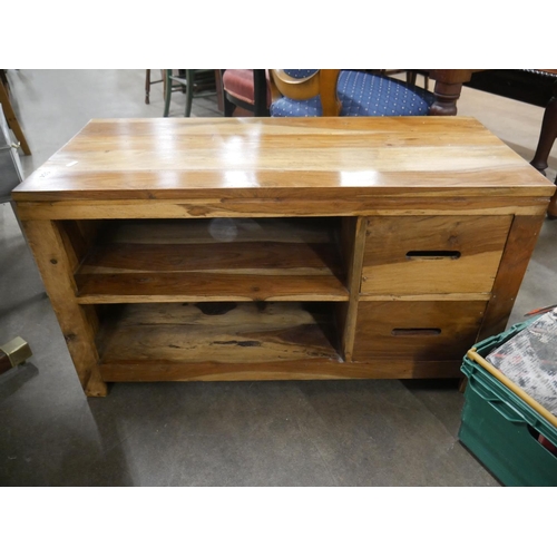 534 - MEXICAN PINE SIDE TABLE