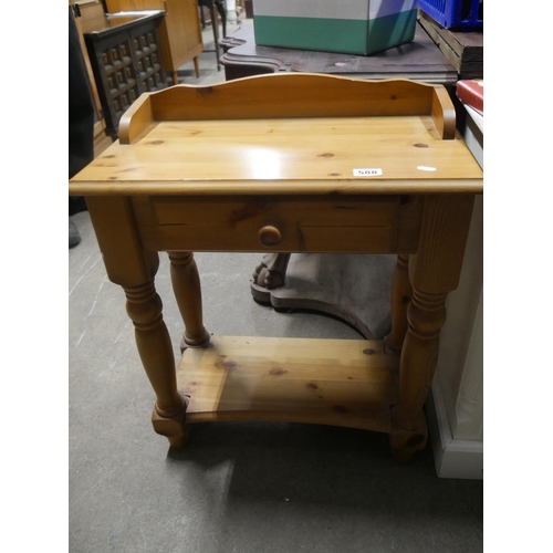 588 - PINE OCCASIONAL TABLE