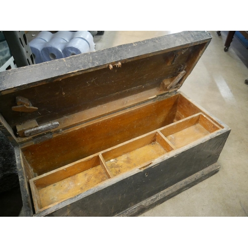 607 - JOINERS TOOL BOX