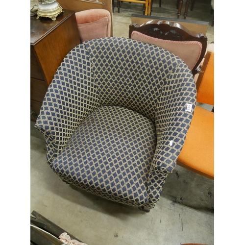 595 - TUB CHAIR