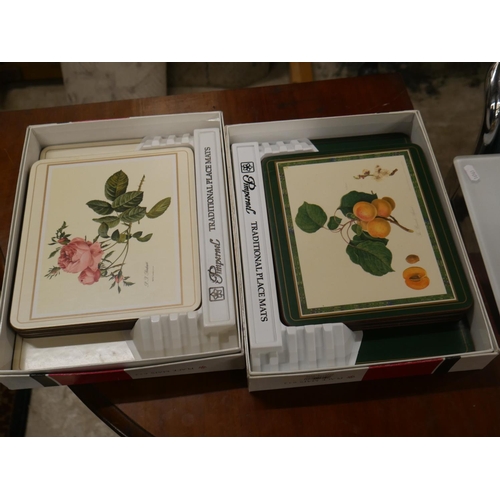 611 - 2 BOXES OF PLACE MATS