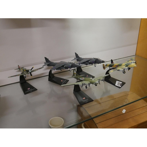 699 - 5 MODEL AEROPLANES & STANDS