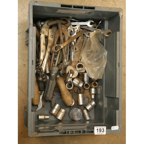 193 - BOX OF TOOLS