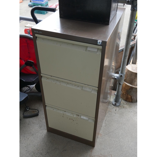 148 - 3 DRAWER FILING CABINET