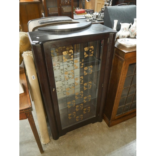 691 - DISPLAY CABINET