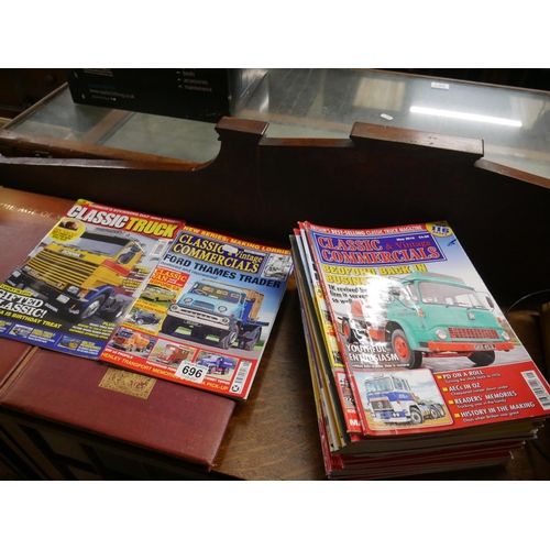 696 - LOT OF CLASSIC MAGAZINES