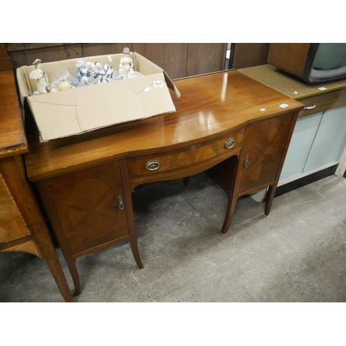 708 - KNEEHOLE DESK