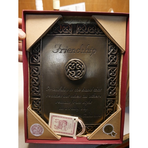 774 - CLADDAGH PLAQUE