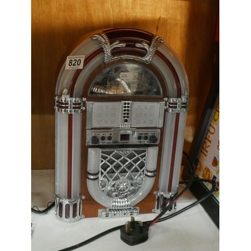 820 - JUKE BOX STYLE RADIO