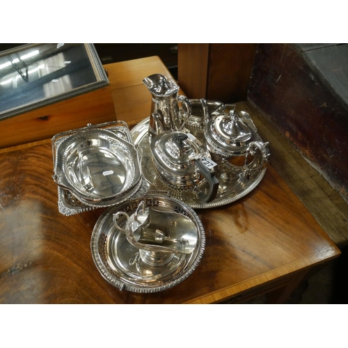 727 - LARGE LOT OF SILVER PLATE