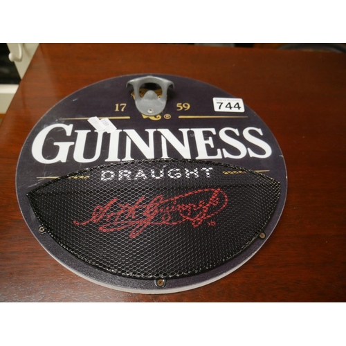 744 - GUINNESS BOTTLE OPENER