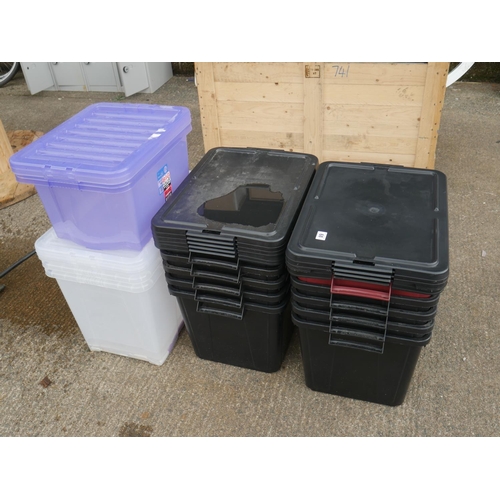 68 - STORAGE BOXES WITH LIDS