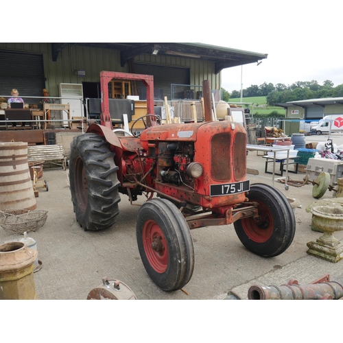 93 - NUFFIELD UNIVERSAL 4 WITH ORIGINAL REGISTRATION 175 JI (A TRUE BARN FIND COMING FROM ORIGINAL FARM)