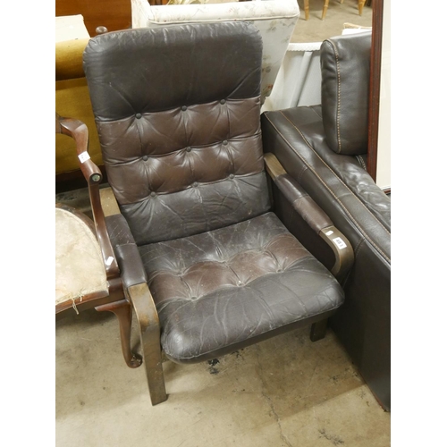 483 - ARMCHAIR