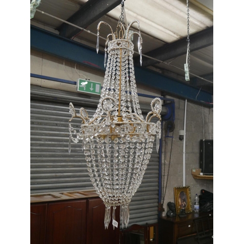 507 - CHANDELIER