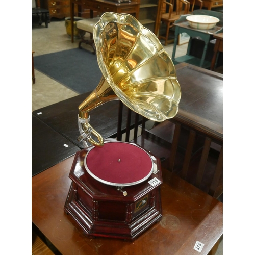 515 - GRAMOPHONE