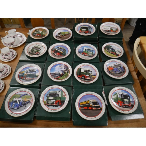 544 - LOT OF EDDIE STOBART PLATES