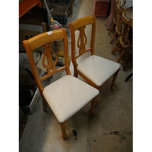 572 - 4 DINING CHAIRS