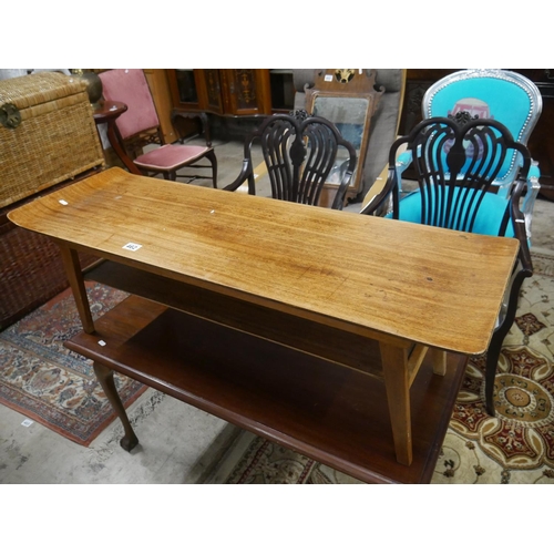 462 - MID CENTURY COFFEE TABLE