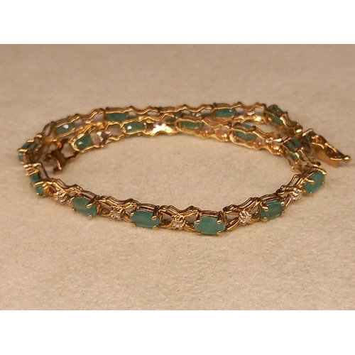 256 - 9CT EMERALD & DIAMOND BRACELET