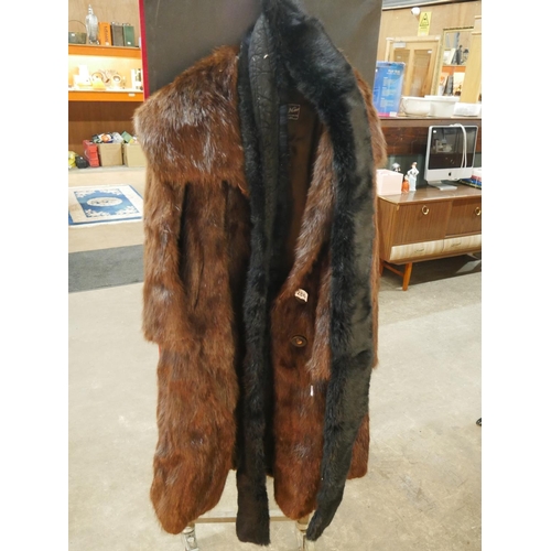 286 - FUR COAT & STOLE