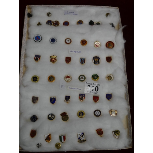 310 - 42 FOOTBALL BADGES