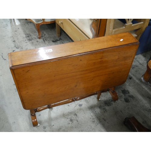 464 - VICTORIAN MAHOGANY SUTHERLAND TABLE