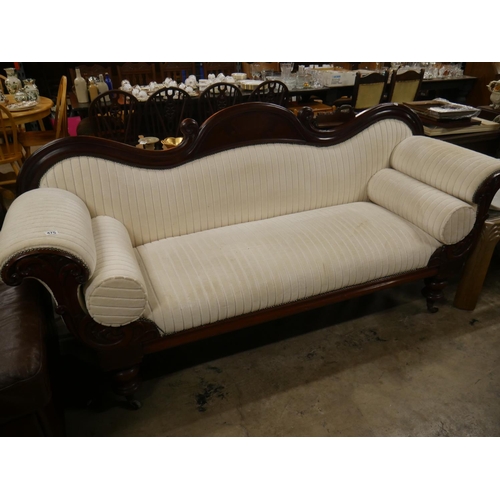 475 - VICTORIAN DOUBLE ENDED COUCH