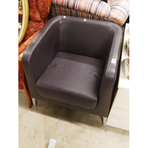 541 - TUB CHAIR