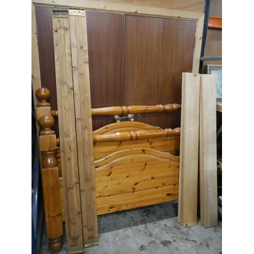 548 - 5 FT PINE BED