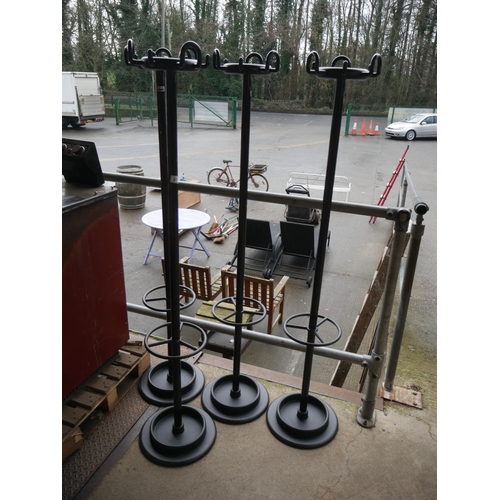 91 - 4 COAT STANDS