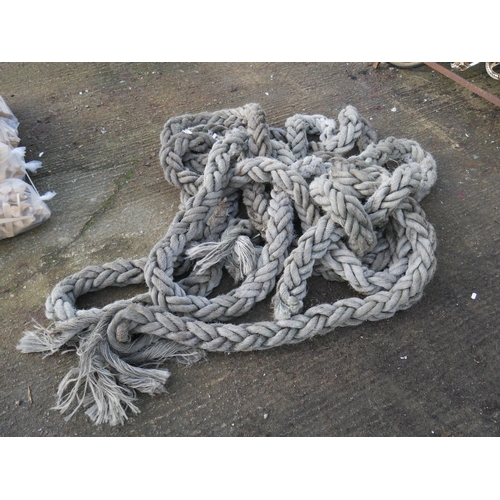 10 - LARGE BOAT ROPE IN 2 PIECES