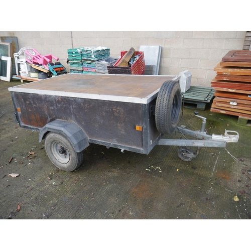 2 - CAR TRAILER WITH LID