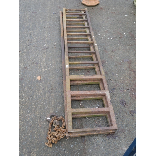 55 - PAIR OF BOX SECTION RAMPS & TOW CHAIN