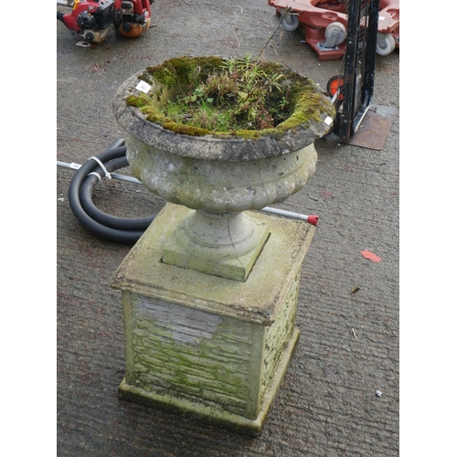 81 - CONCRETE PLANTER ON BASE