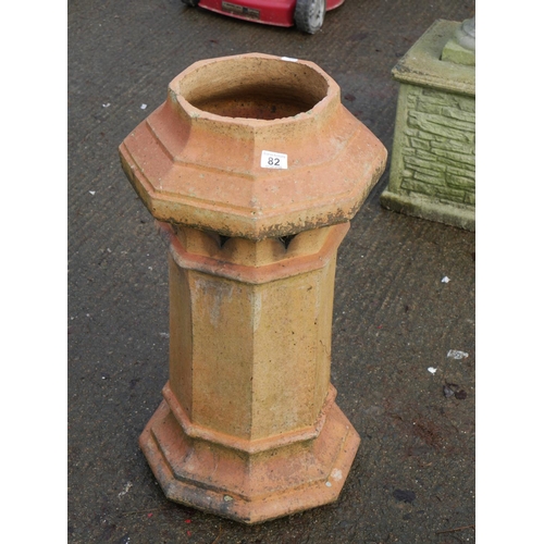 82 - VICTORIAN CHIMNEY POT