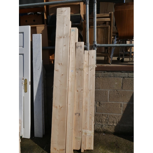 37 - LOT OF WHITE WOOD