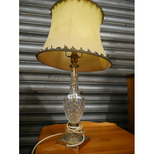 723 - TABLE LAMP