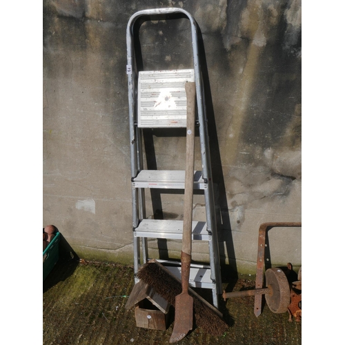 73 - STEP LADDER ETC