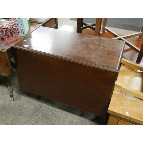 764 - DROP LEAF TABLE