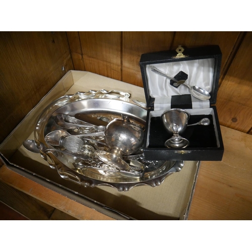 784 - LOT OF SILVER PLATE