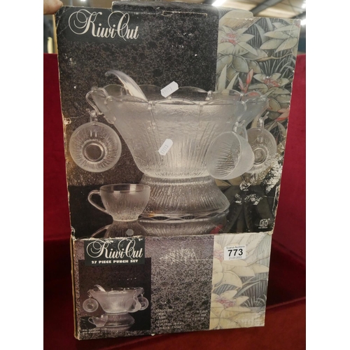 773 - PUNCH BOWL & GLASSES