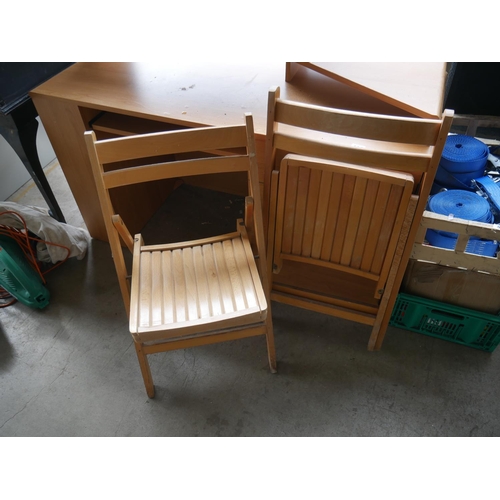 93 - 2 FOLDING CHAIRS