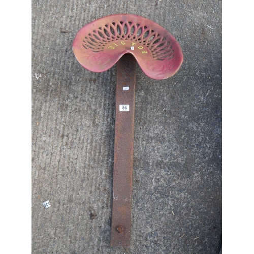 86 - REAPER SEAT & BRACKET