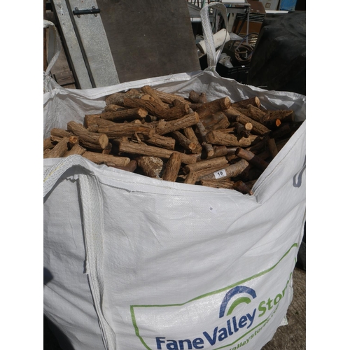 19 - TOTE BAG OF STICKS