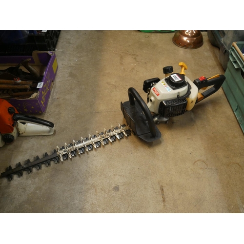 200 - PETROL HEDGE TRIMMER