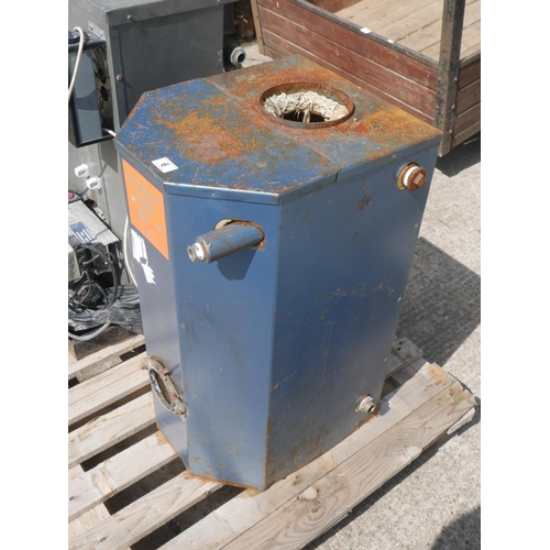 6 - WARMFLOW CENTRAL HEATING BOILER (NOT USED RECENTLY)